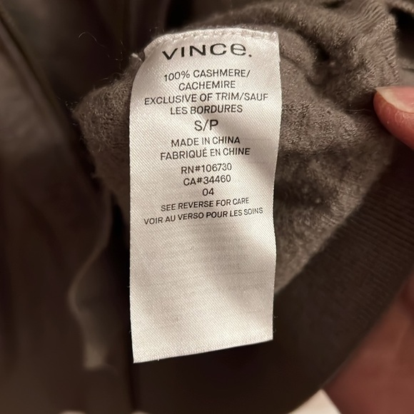 EUC Vince Cashmere Grey Hoodie Hooded Sweater Full Zip Pockets Sz S Nordstrom - Picture 6 of 7